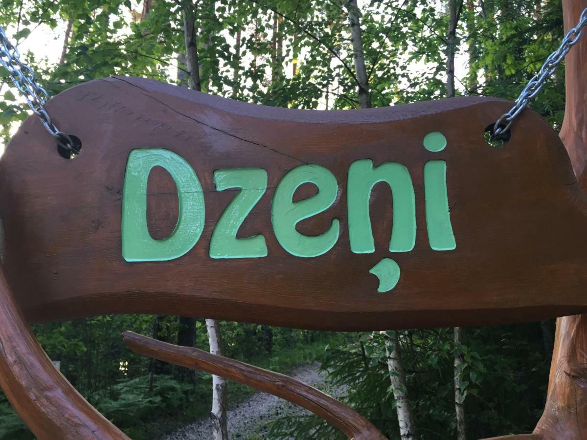 Amatciems Dzeni旅馆 外观 照片