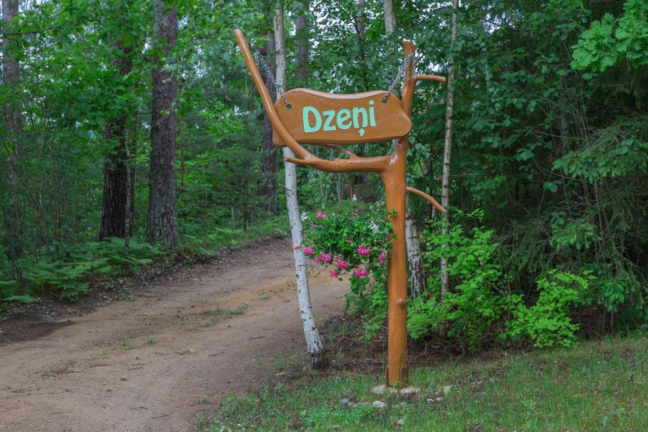 Amatciems Dzeni旅馆 外观 照片